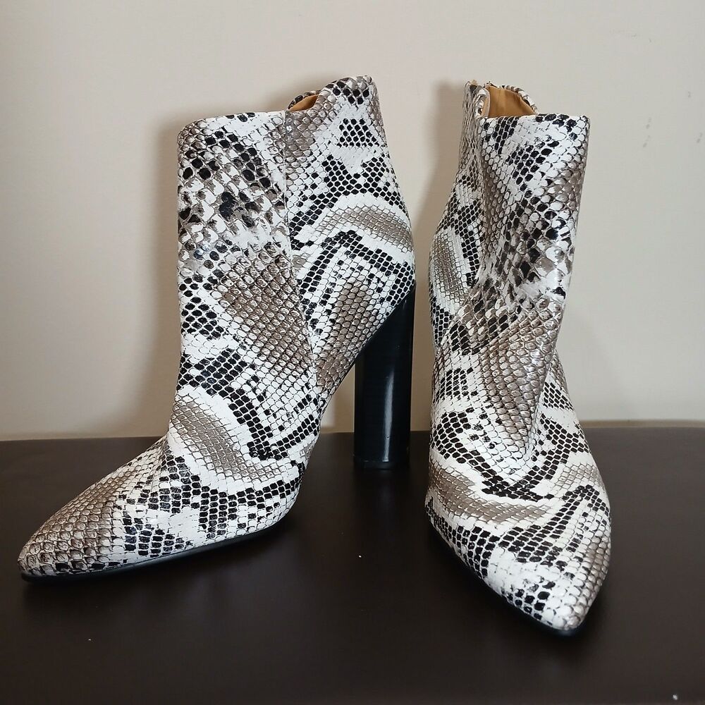 Snakeskin Print Pointed Toe Ankle Booties Fall Size 10